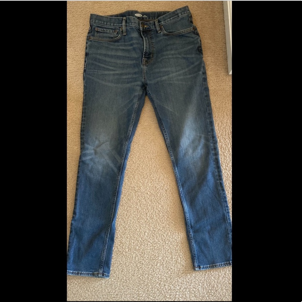 36 W x 32 L Men’s Jeans ➡️ $12